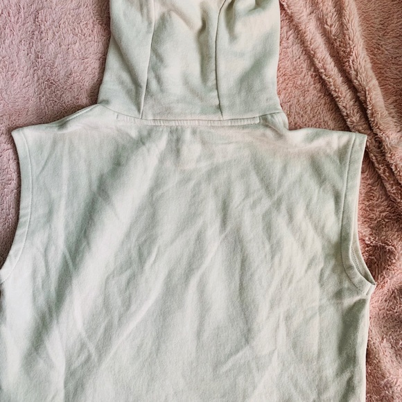 Calvin Klein sleeveless hoodie - Picture 2 of 4